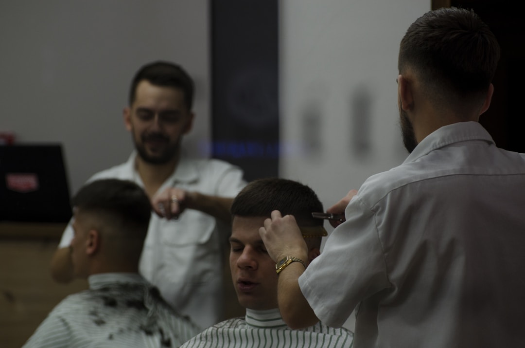Mens Fade Haircut Professional Cuts: Expert Business Styling
